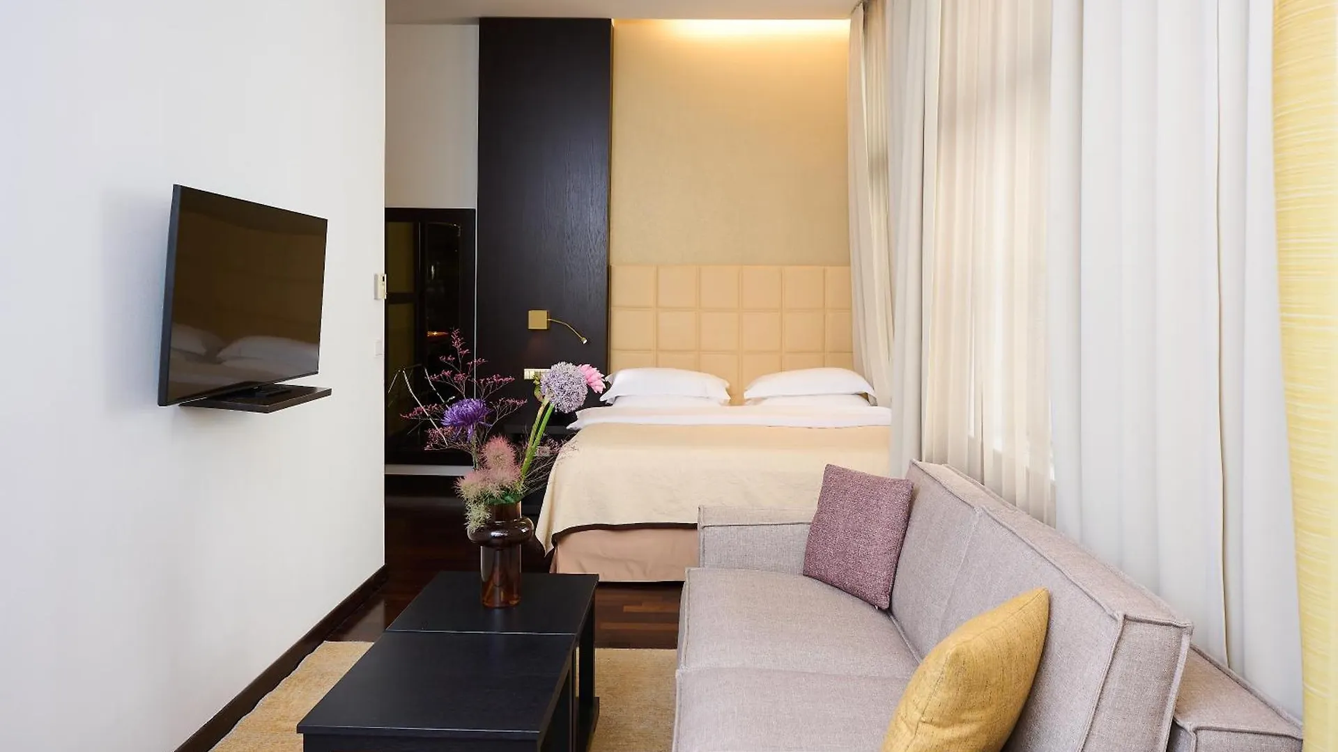 Myplace Premium Apartments Wenen 4*,