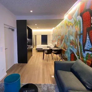 Blackhome I Contactless Check-in 4* Graz